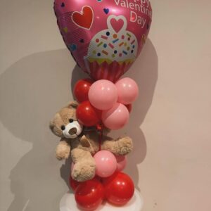 valentines-cuddle-cupcake-balloon-stack